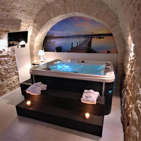 Albergo Diffuso Dimora Rossi B&B Turi Zewnętrze zdjęcie