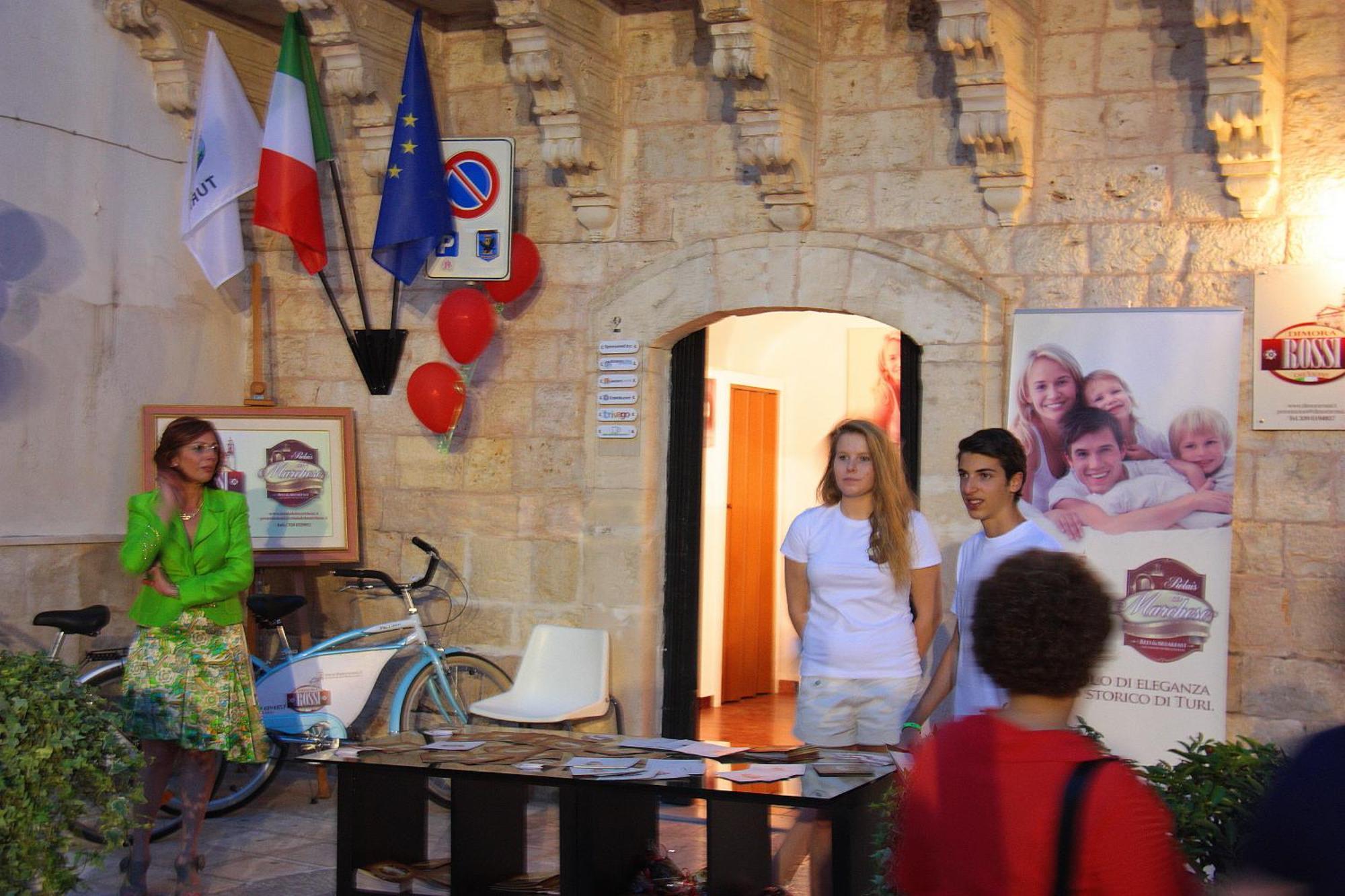 Albergo Diffuso Dimora Rossi B&B Turi Zewnętrze zdjęcie